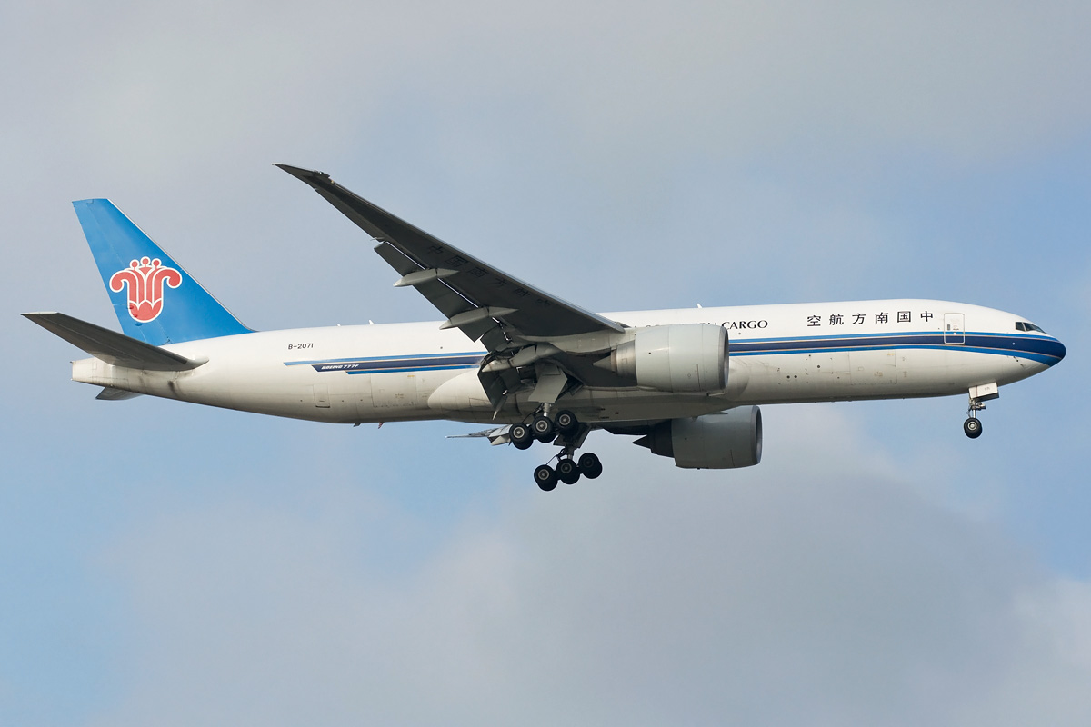 B-2071 China Southern Cargo Boeing 777-F