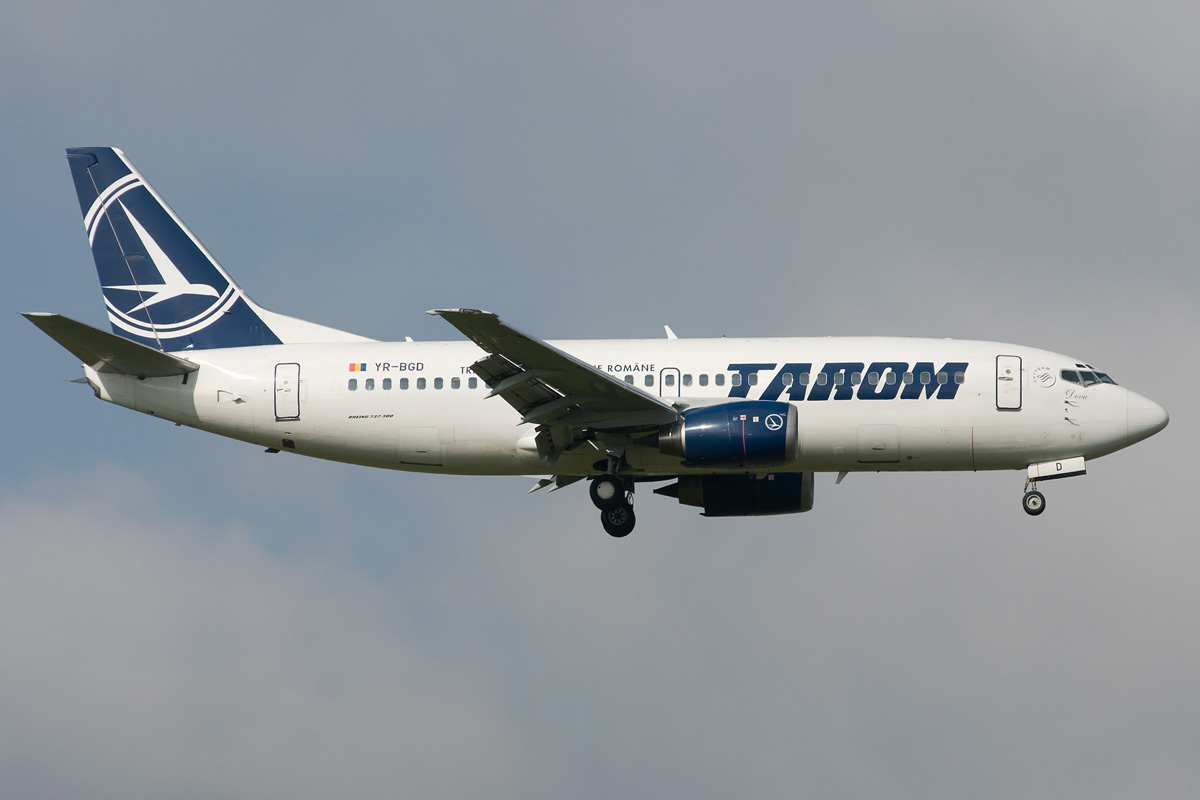 YR-BGD Tarom Boeing 737-300