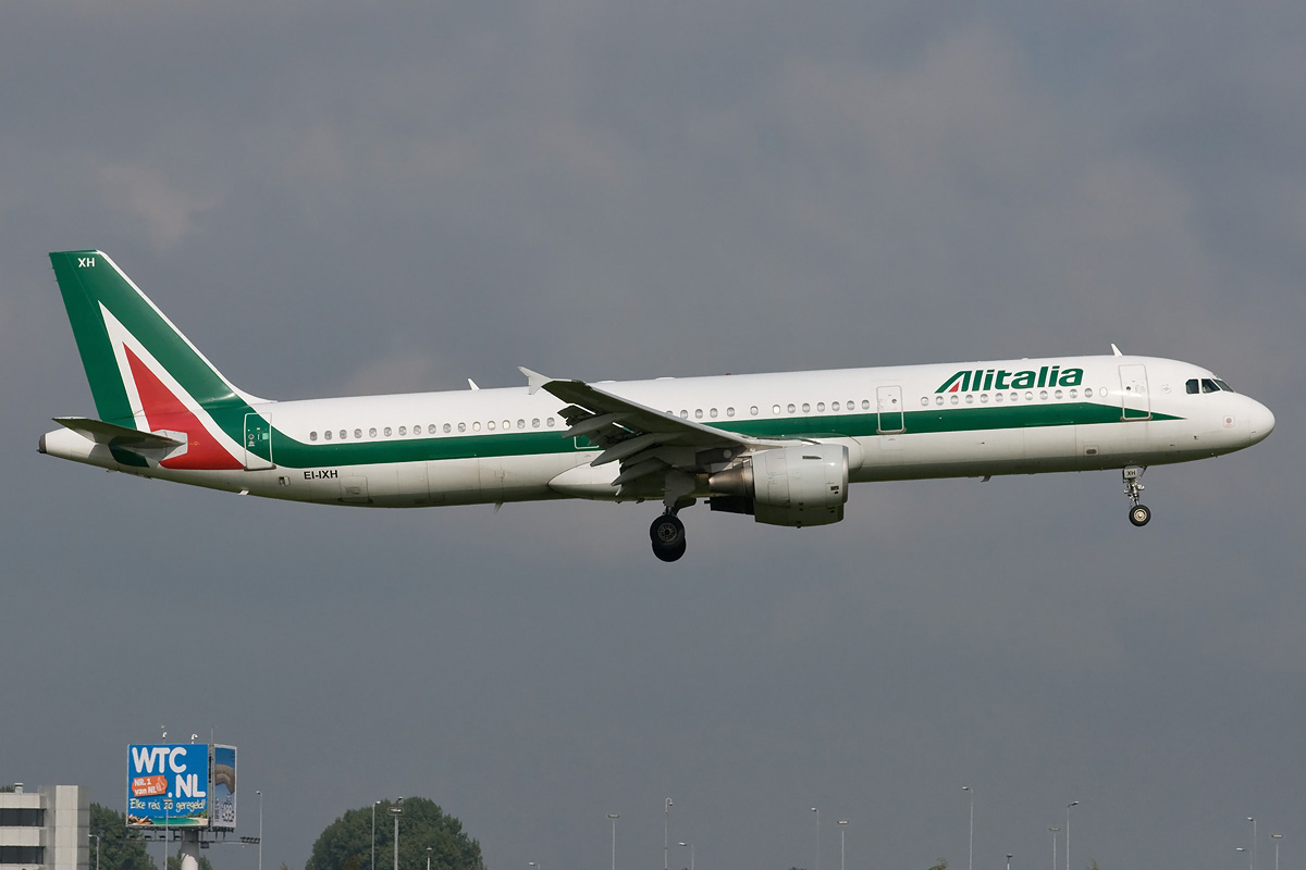 EI-IXH Alitalia Airbus A321-100