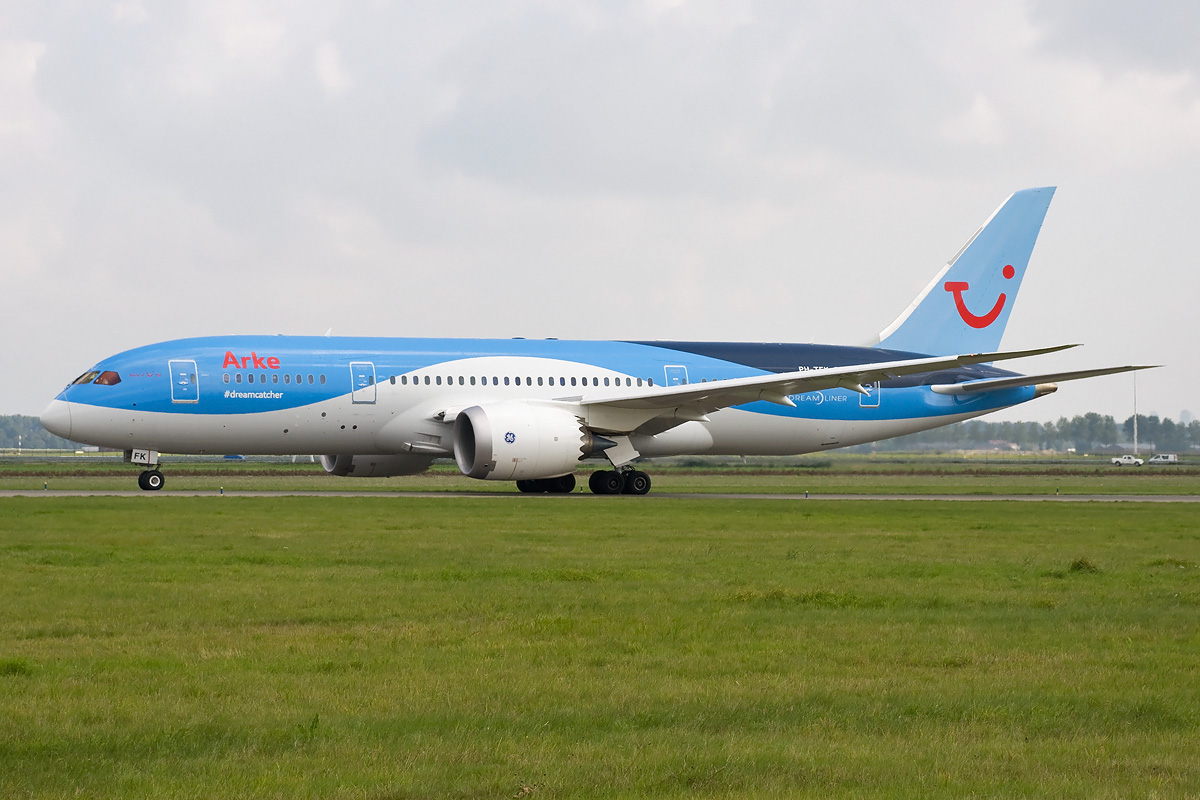 PH-TFK Arkefly Boeing 787-8