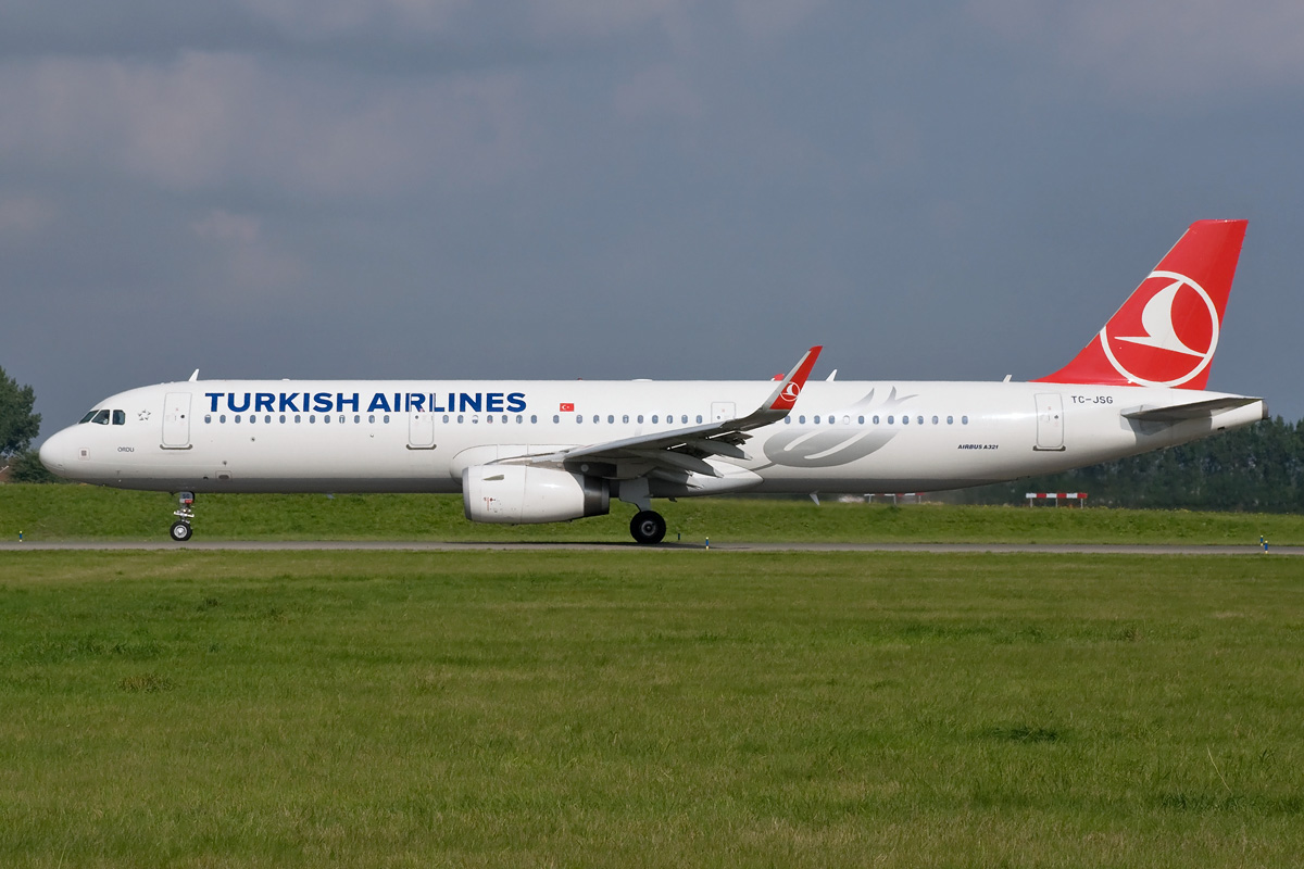 TC-JSG Turkish Airlines Airbus A321-200/S