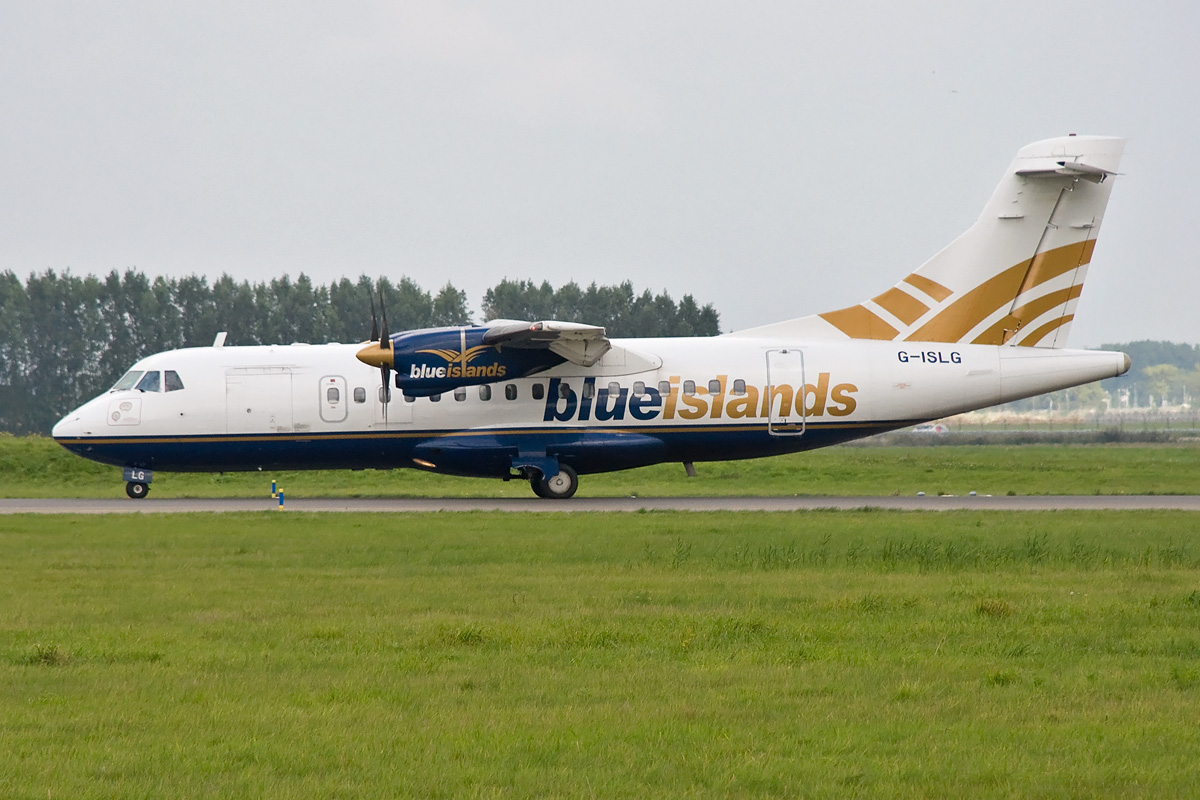 G-ISLG Blue Islands Aerospatiale ATR-42-300