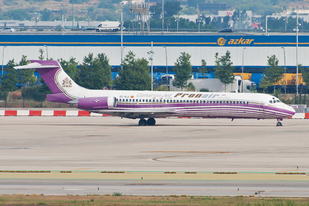 EC-KJI Pronair Airlines McDonnell Douglas MD-87