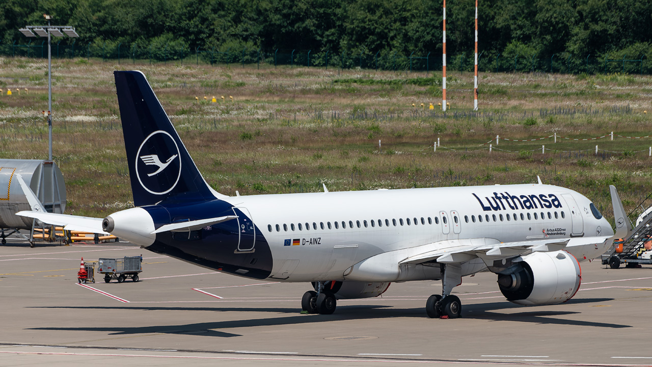 D-AINZ Lufthansa Airbus A320-200neo