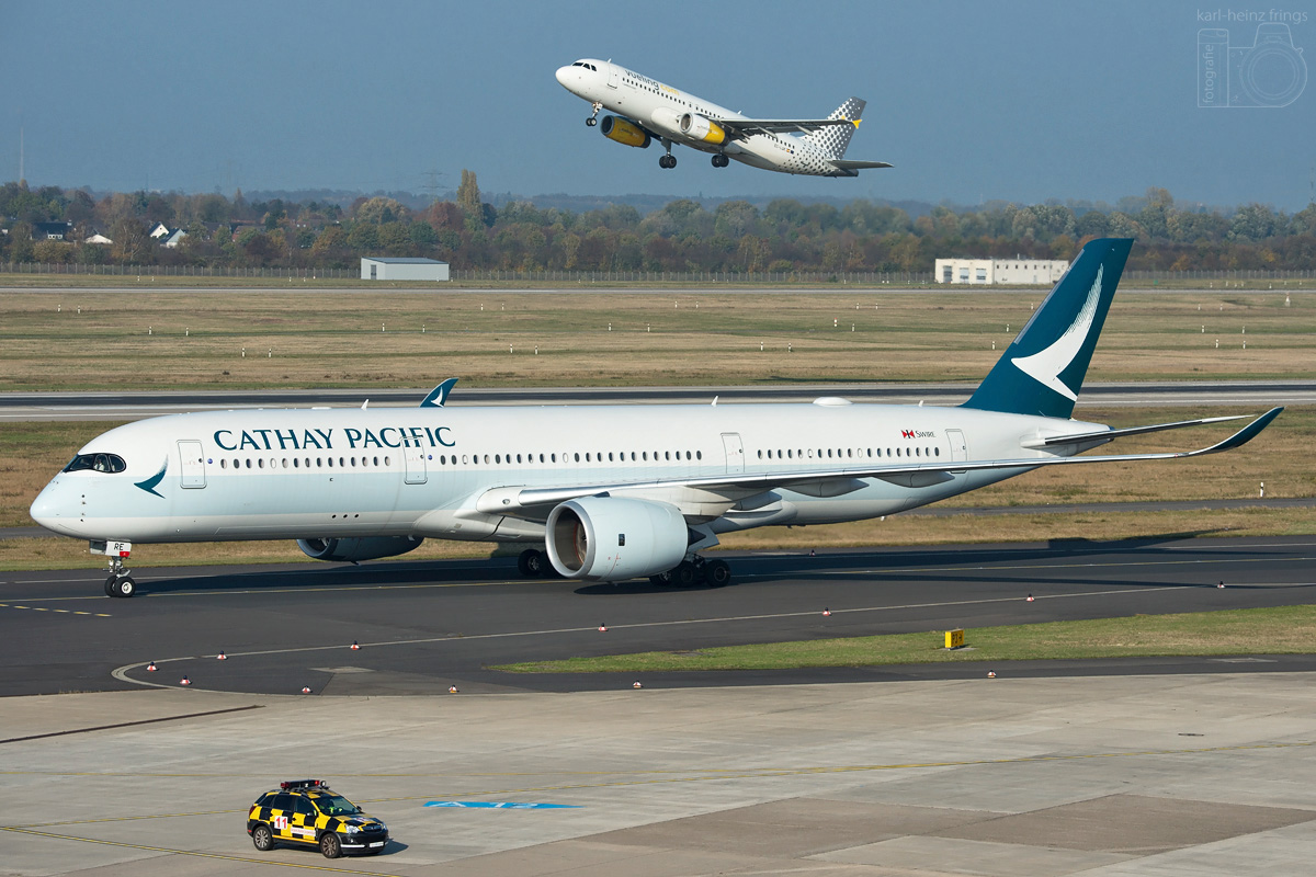 B-LRE Cathay Pacific Airbus A350-900