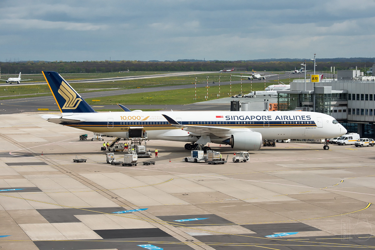 9V-SMF Singapore Airlines Airbus A350-900