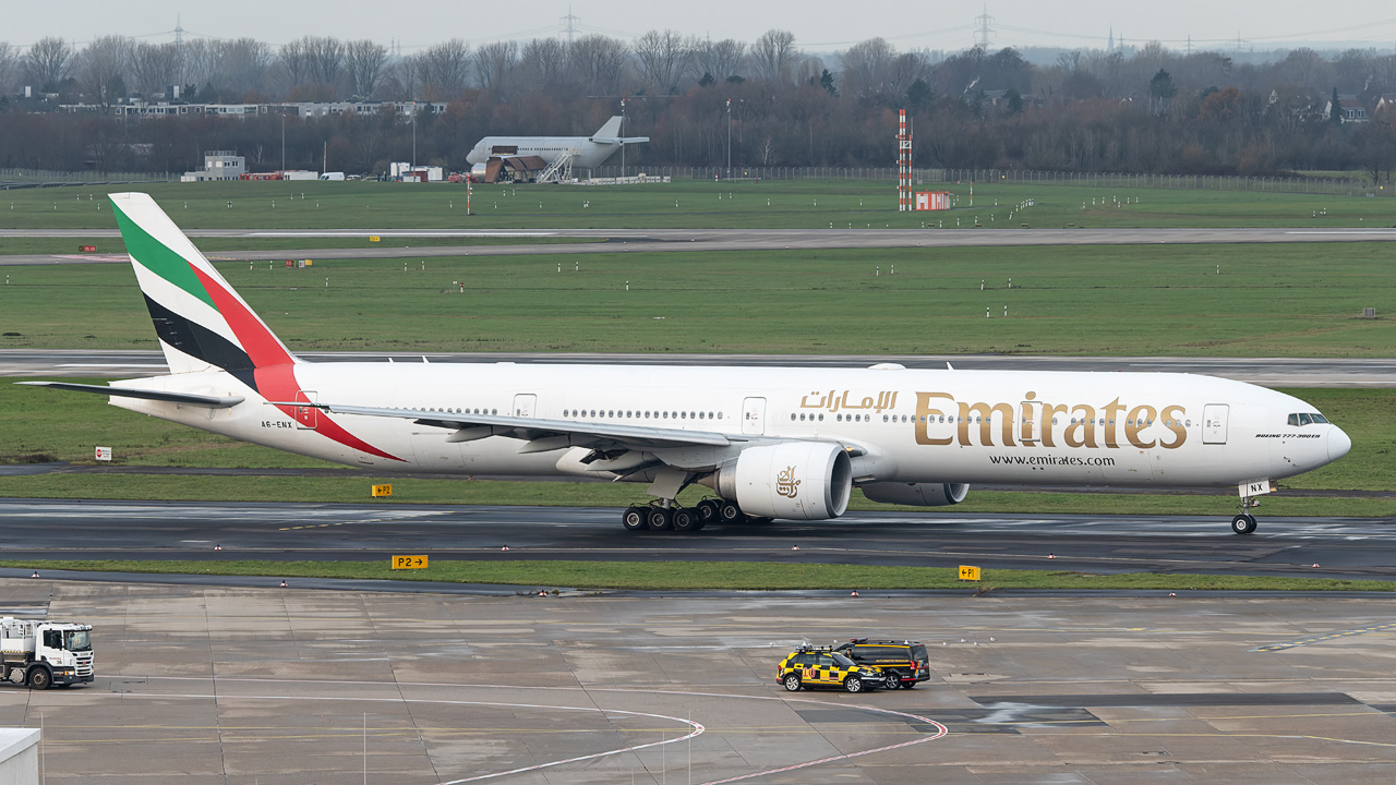 A6-ENX Emirates Boeing 777-300(ER)