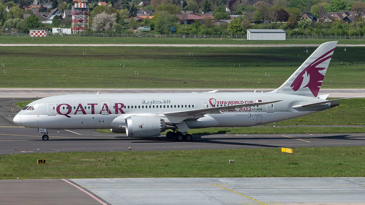 A7-BDB Qatar Airways Boeing 787-8 Dreamliner