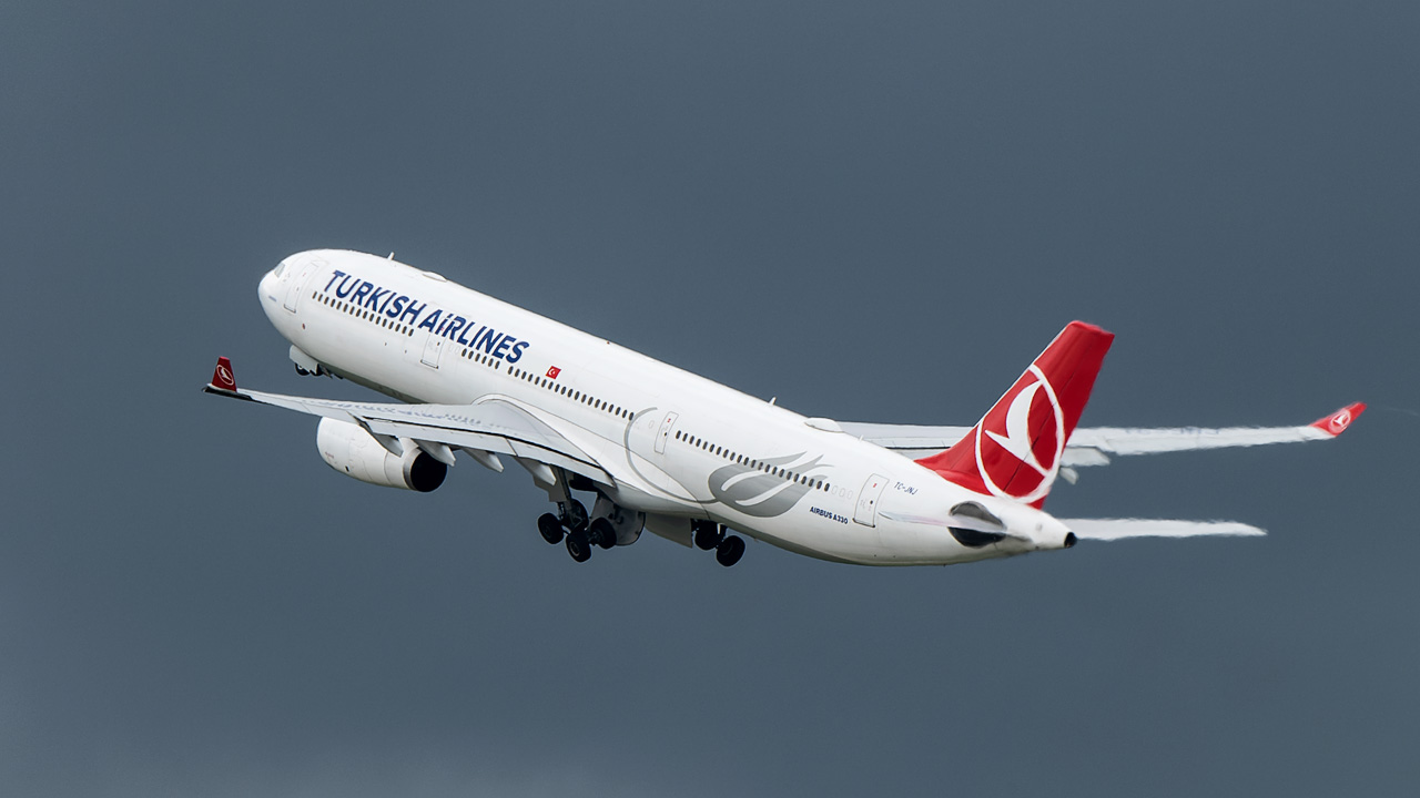 TC-JNJ Turkish Airlines Airbus A330-300