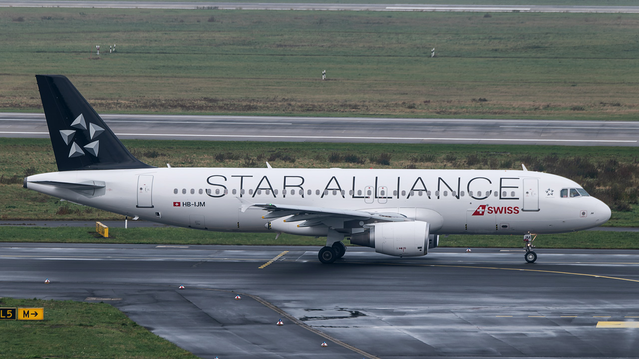 HB-IJM Swiss Airbus A320-200