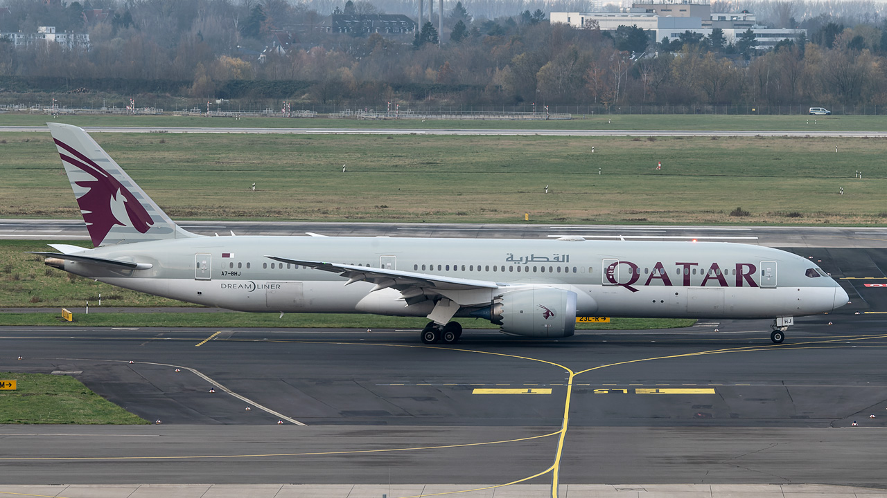 A7-BHJ Qatar Airways Boeing 787-9