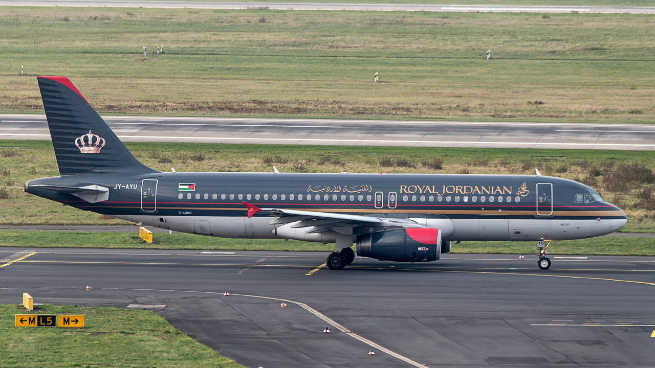 JY-AYU Royal Jordanian Airbus A320-200