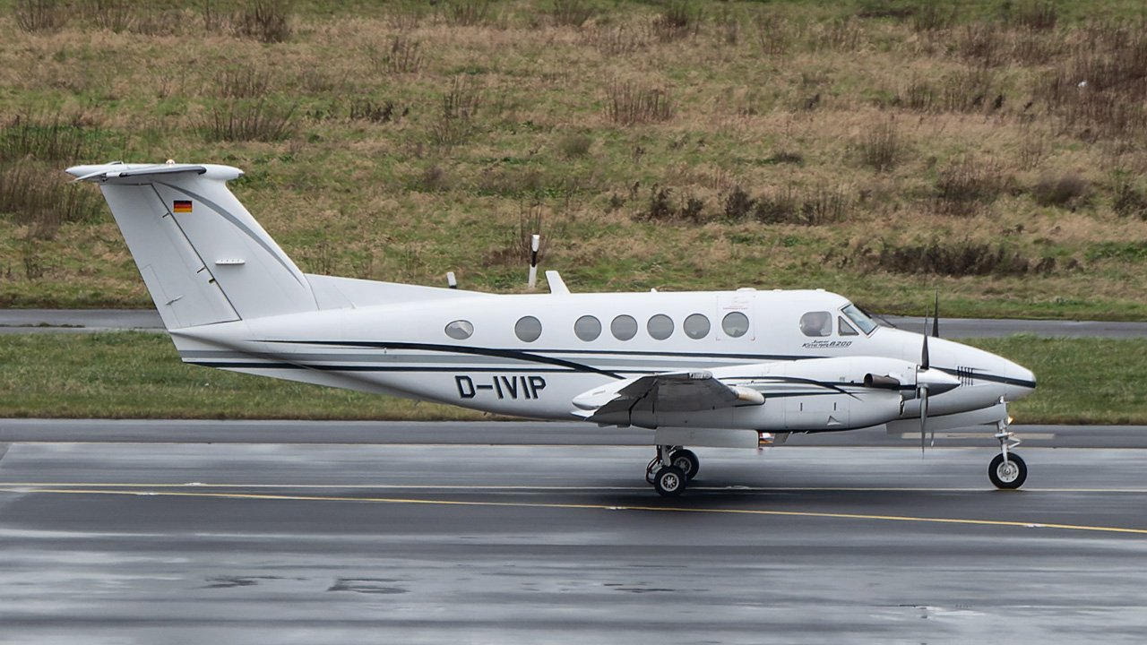 D-IVIP Star Wings Beechcraft B200 Super King Air