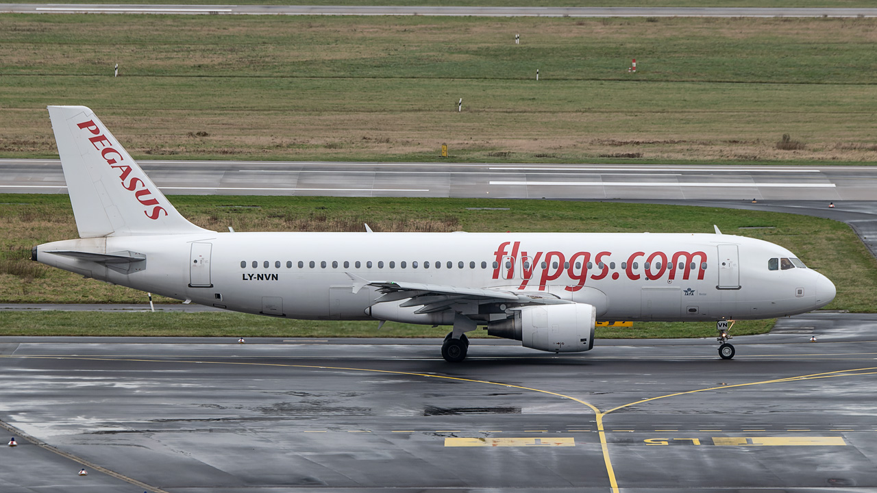 LY-NVN Pegasus Airlines (Avion Express) Airbus A320-200