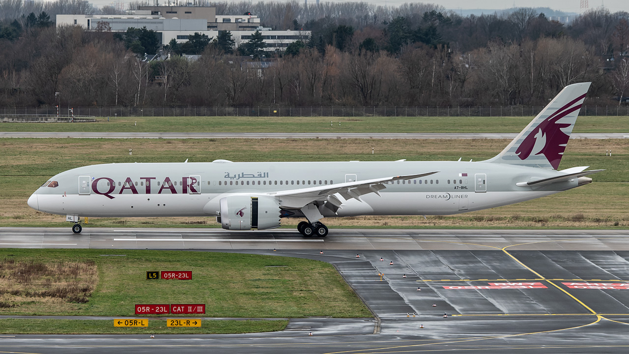 A7-BHL Qatar Airways Boeing 787-9 Dreamliner