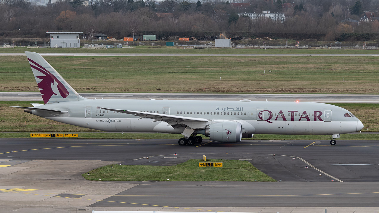 A7-BHB Qatar Airways Boeing 787-9 Dreamliner