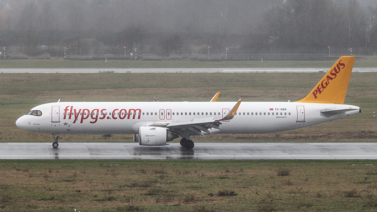 TC-RBR Pegasus Airlines Airbus A321-200neo