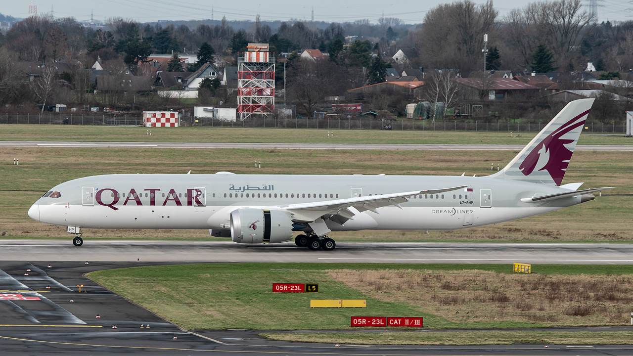 A7-BHP Qatar Airways Boeing 787-9 Dreamliner