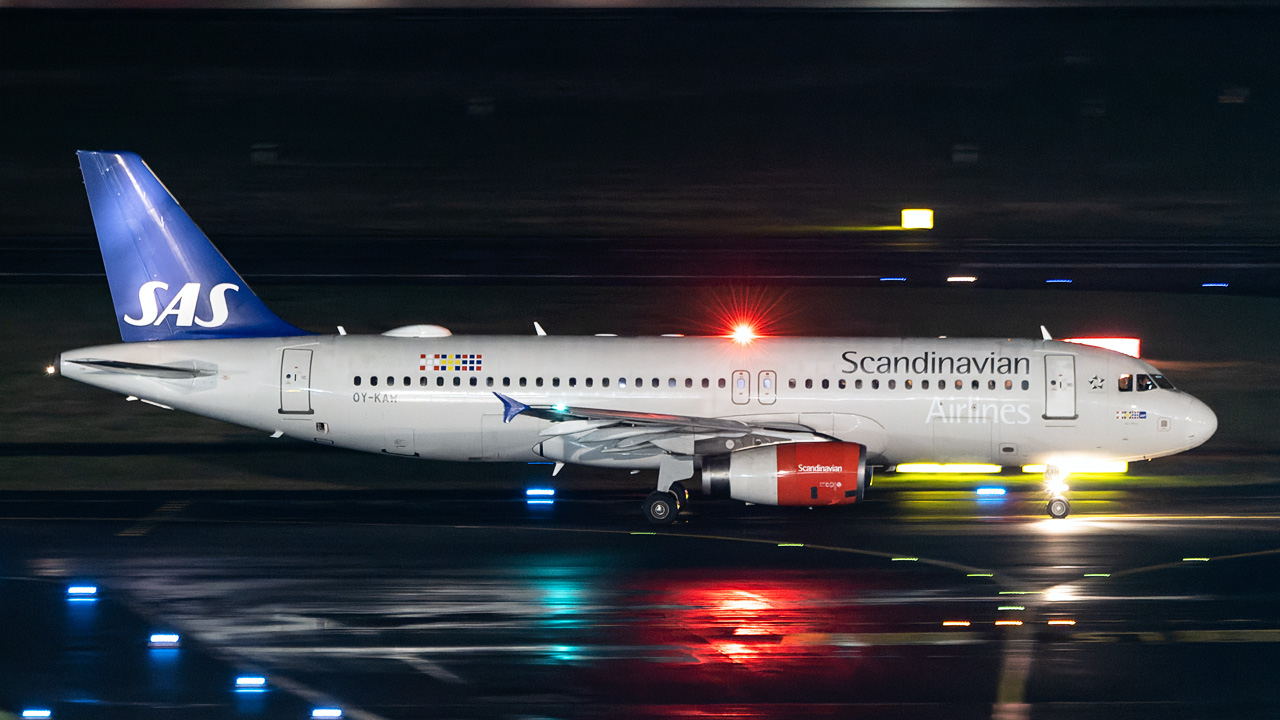 OY-KAW Scandinavian Airlines (SAS) Airbus A320-200