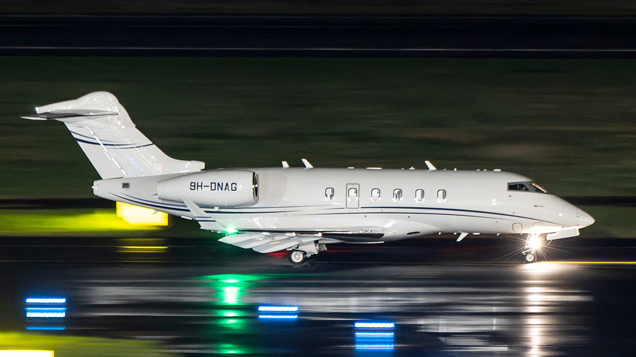 9H-DNAG Sparfell Aviation Bombardier BD-100-1A10 Challenger 350