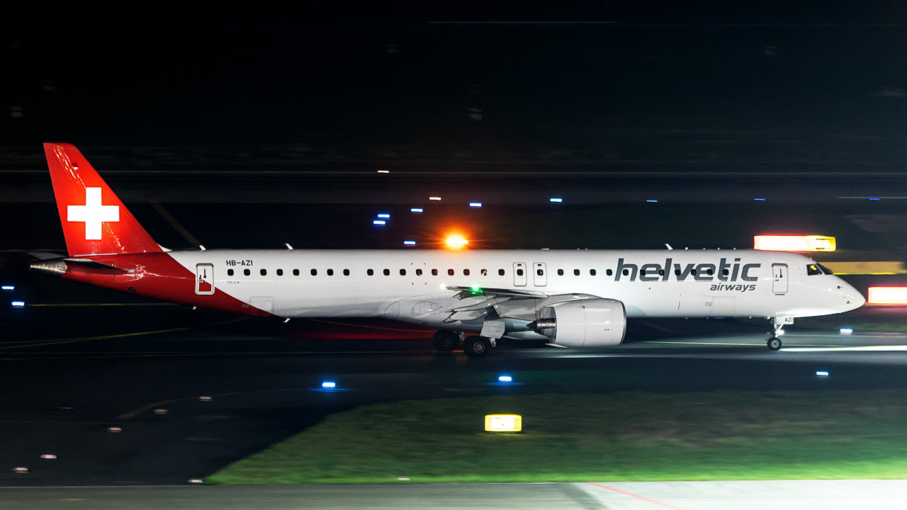 HB-AZI Helvetic Airways Embraer ERJ-195 E2