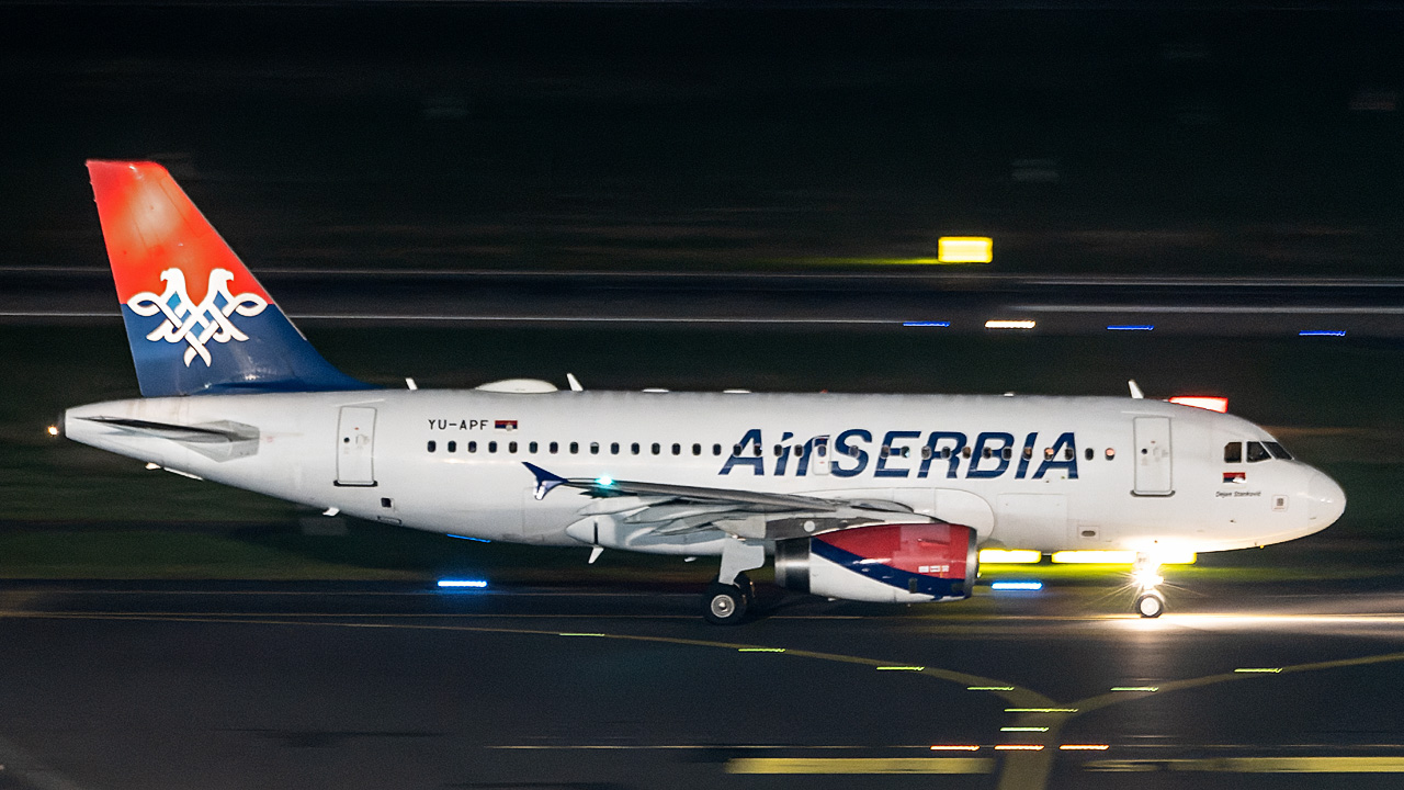 YU-APF Air Serbia Airbus A319-100