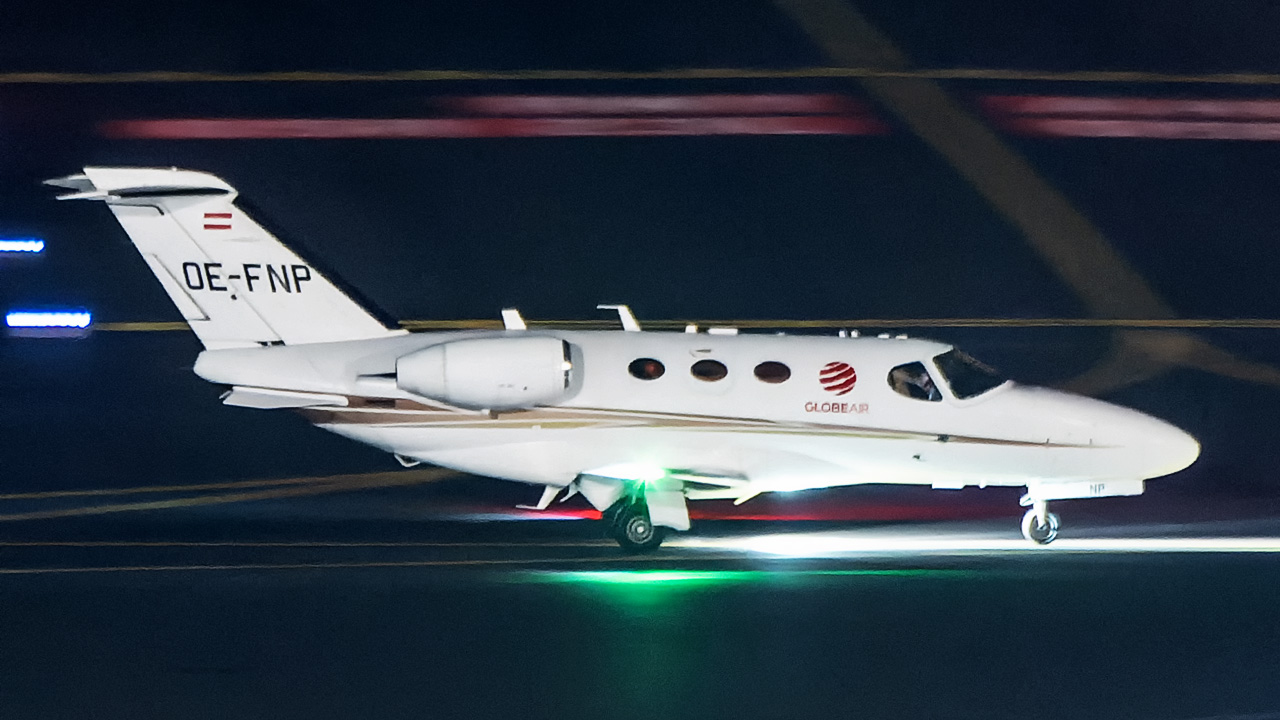 OE-FNP GlobeAir Cessna 510 Citation Mustang