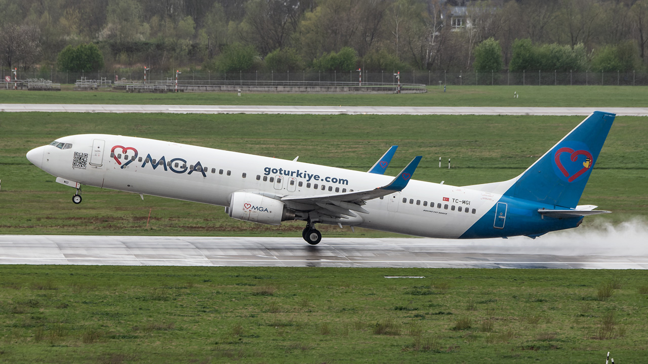 TC-MGI Mavi Gok Airlines (MGA) Boeing 737-900(ER)
