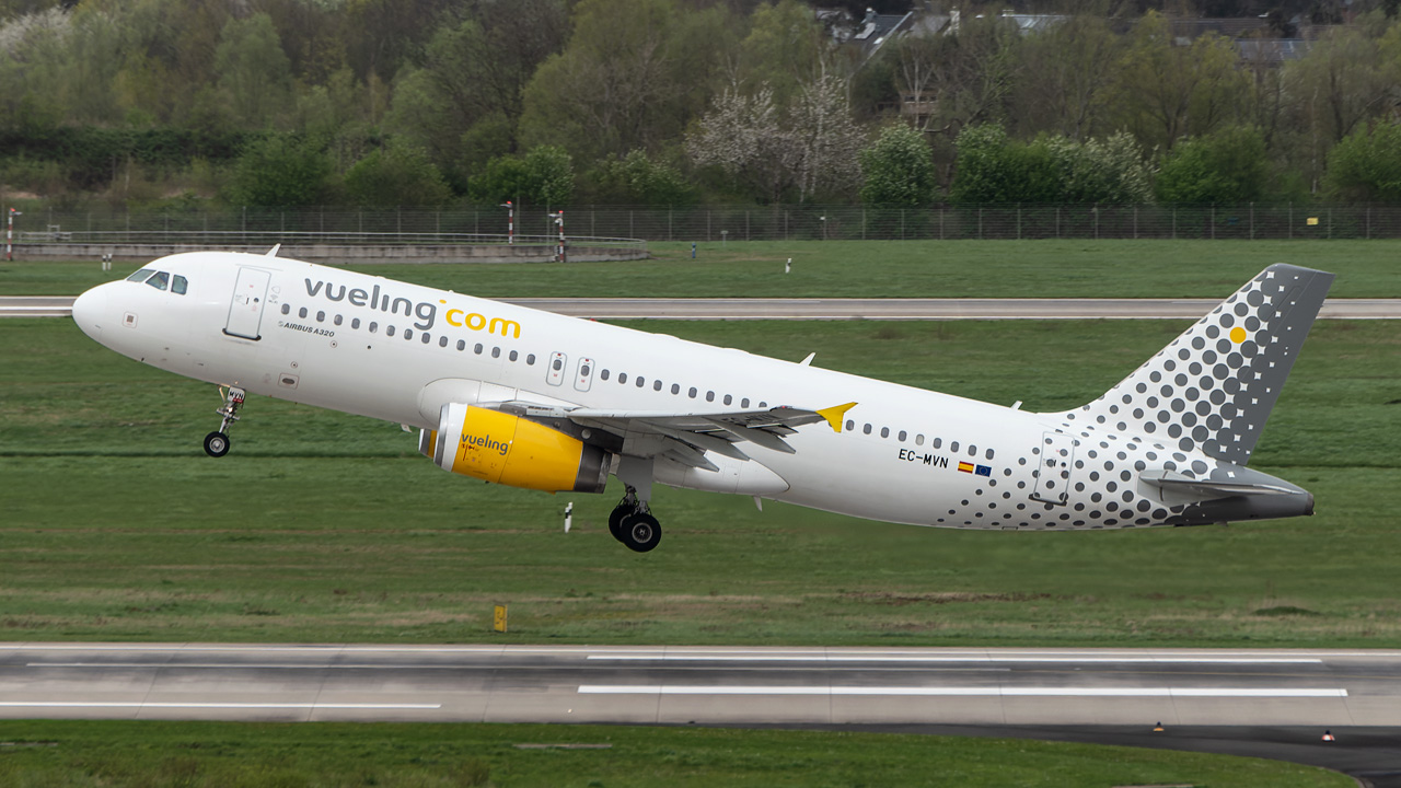 EC-MVN Vueling Airbus A320-200