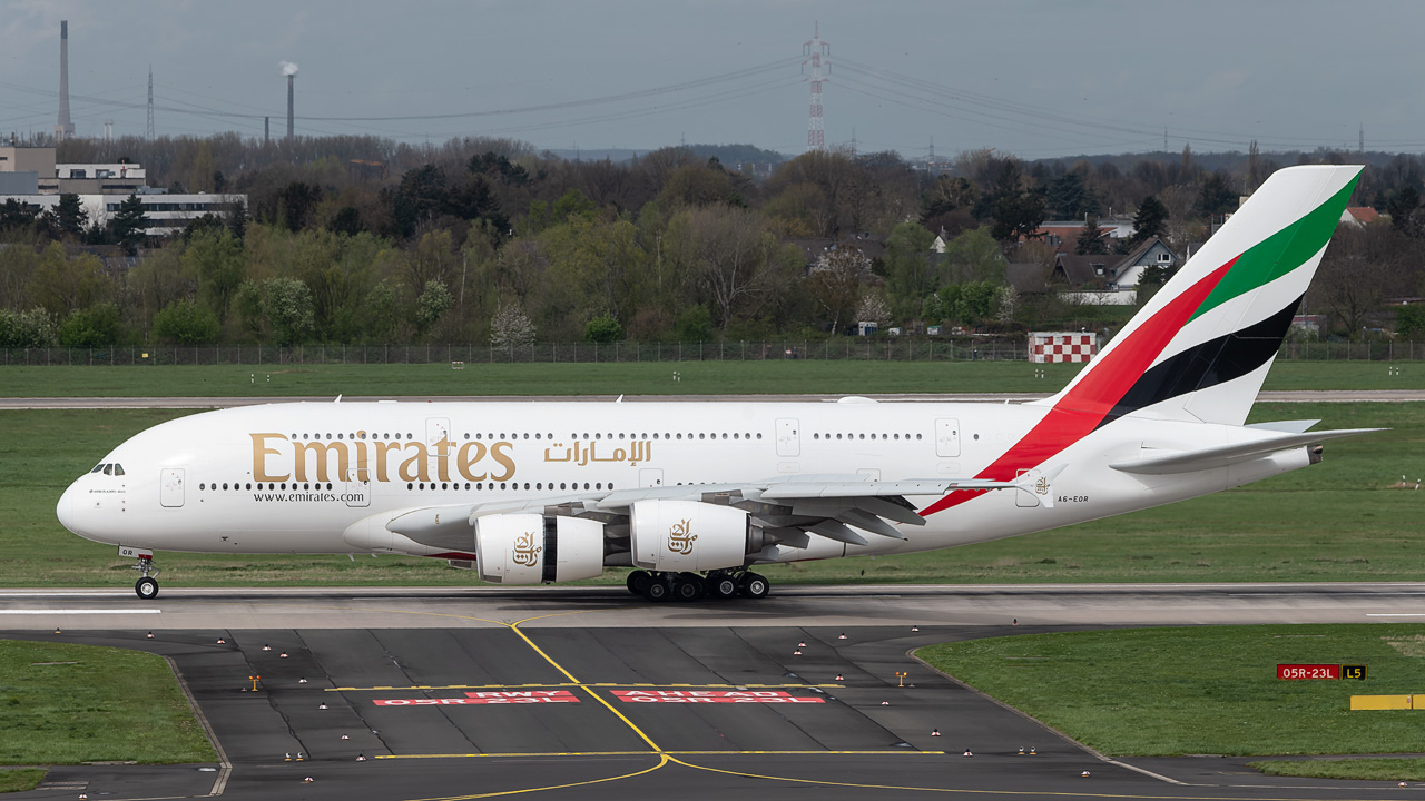 A6-EOR Emirates Airbus A380-800