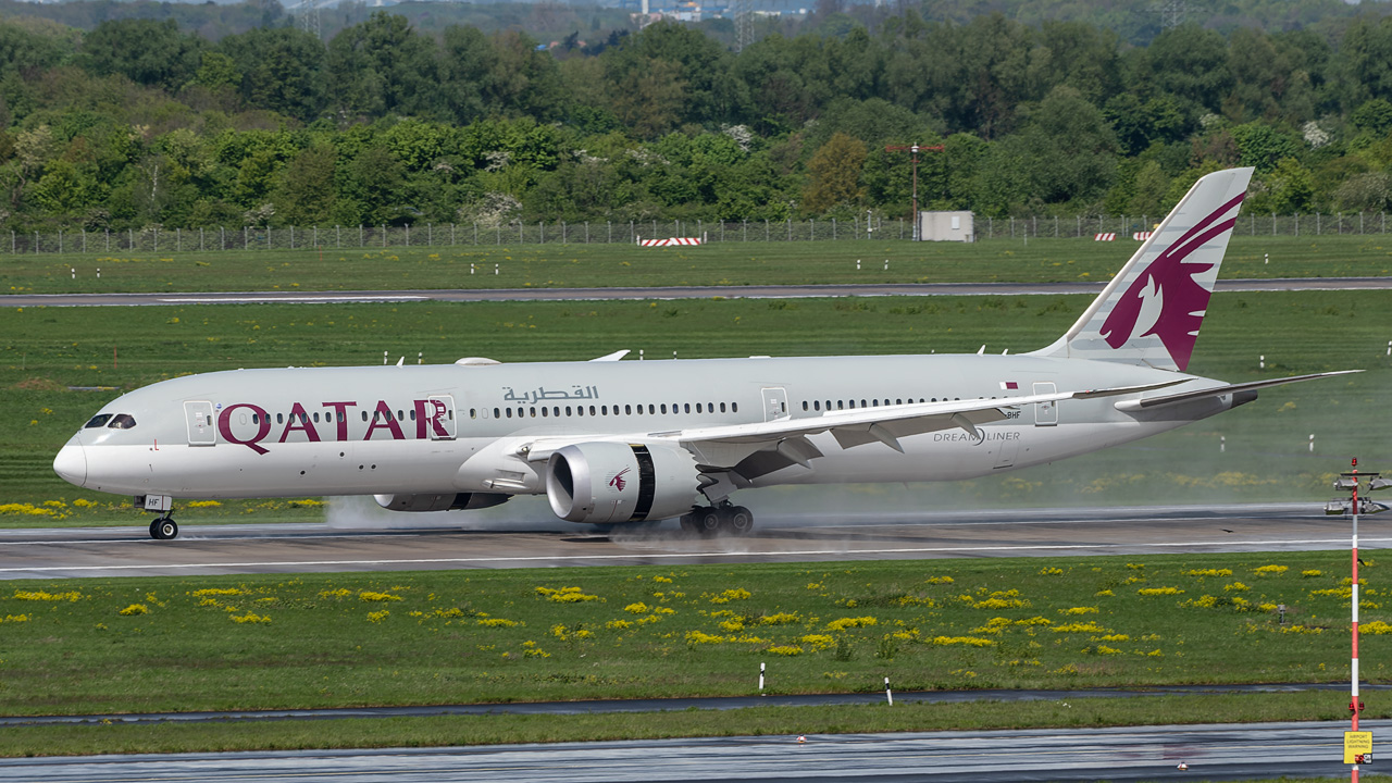 A7-BHF Qatar Airways Boeing 787-9 Dreamliner