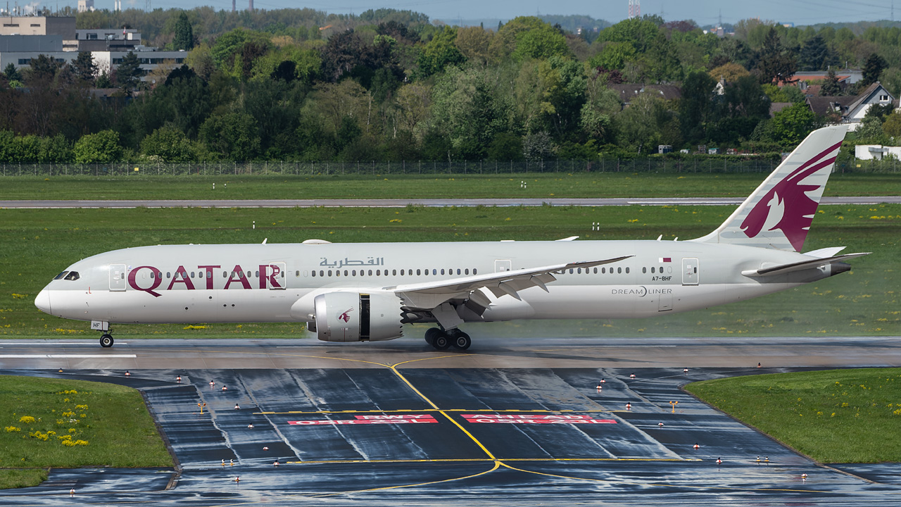 A7-BHF Qatar Airways Boeing 787-9 Dreamliner