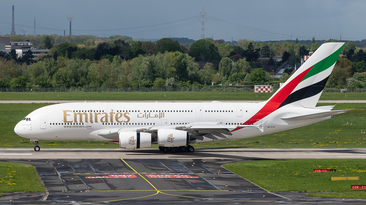 A6-EVA Emirates Airbus A380-800