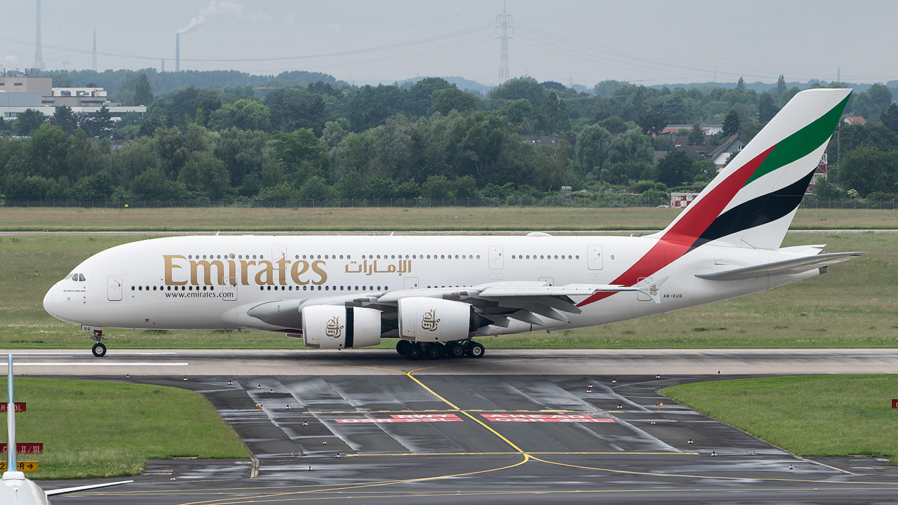 A6-EUQ Emirates Airbus A380-800