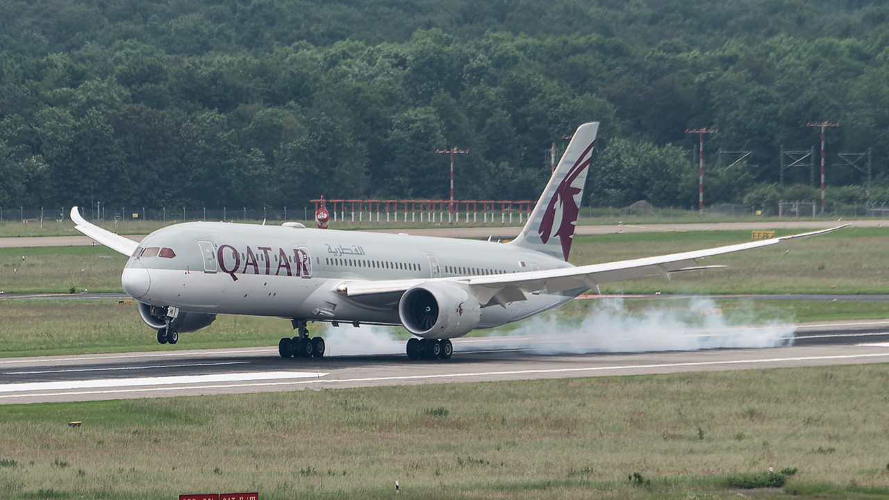 A7-BHI Qatar Airways Boeing 787-9 Dreamliner