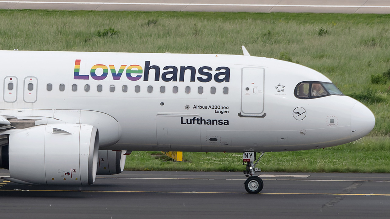 D-AINY Lufthansa Airbus A320-200neo