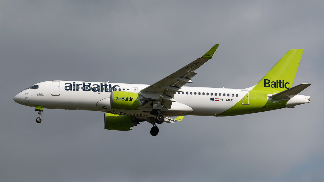 YL-ABJ airBaltic Airbus A220-300