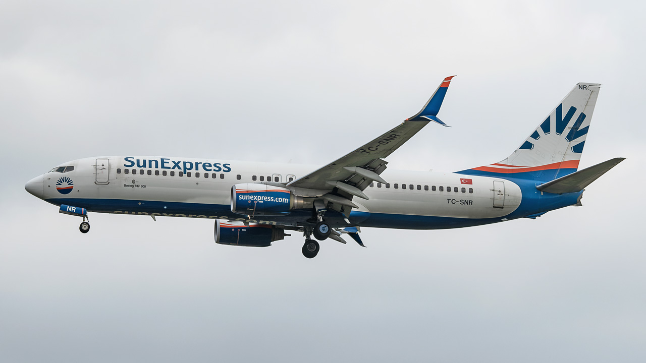 TC-SNR SunExpress Boeng 737-800