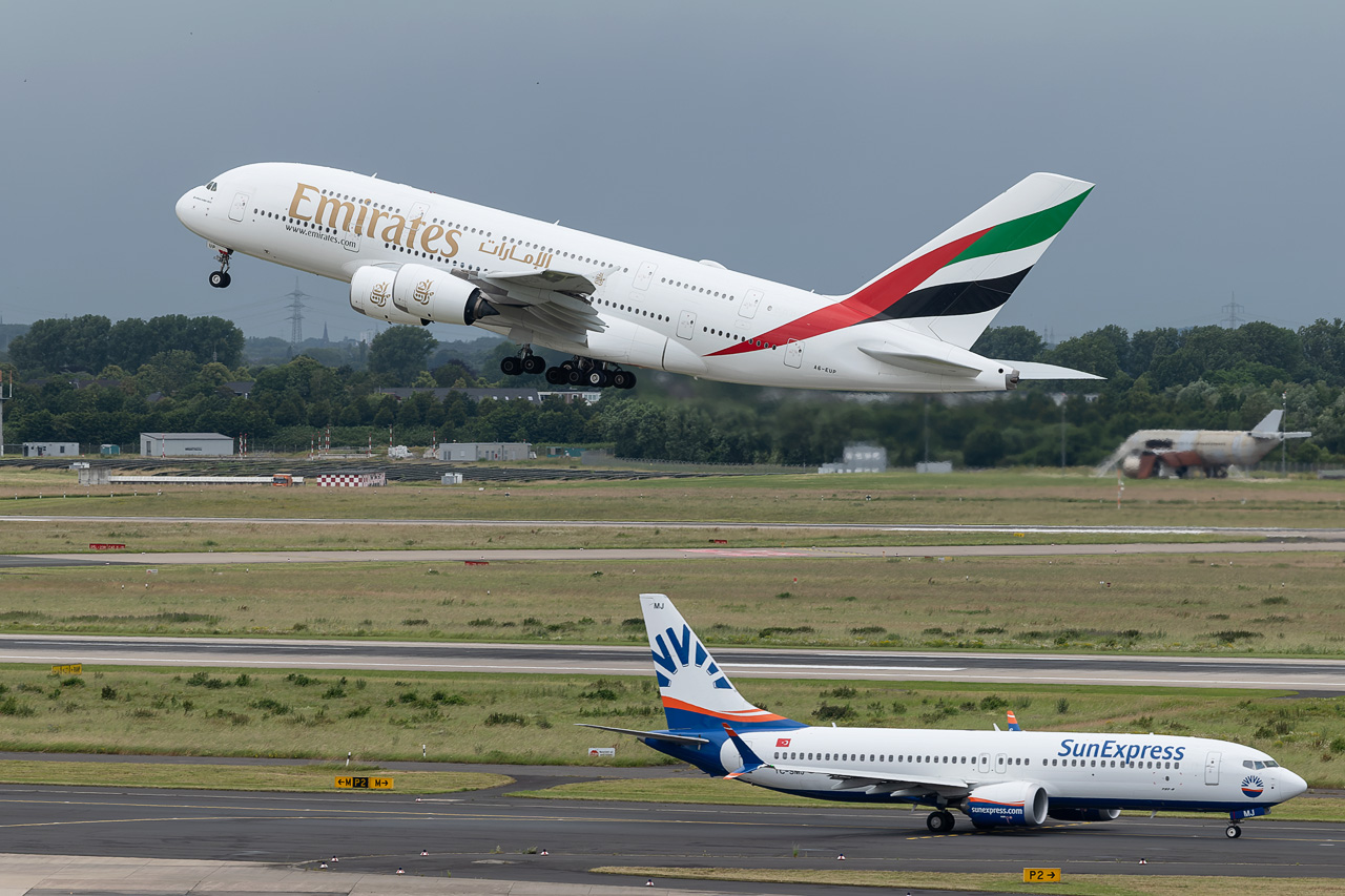 A6-EUP Emirates Airbus A380-800