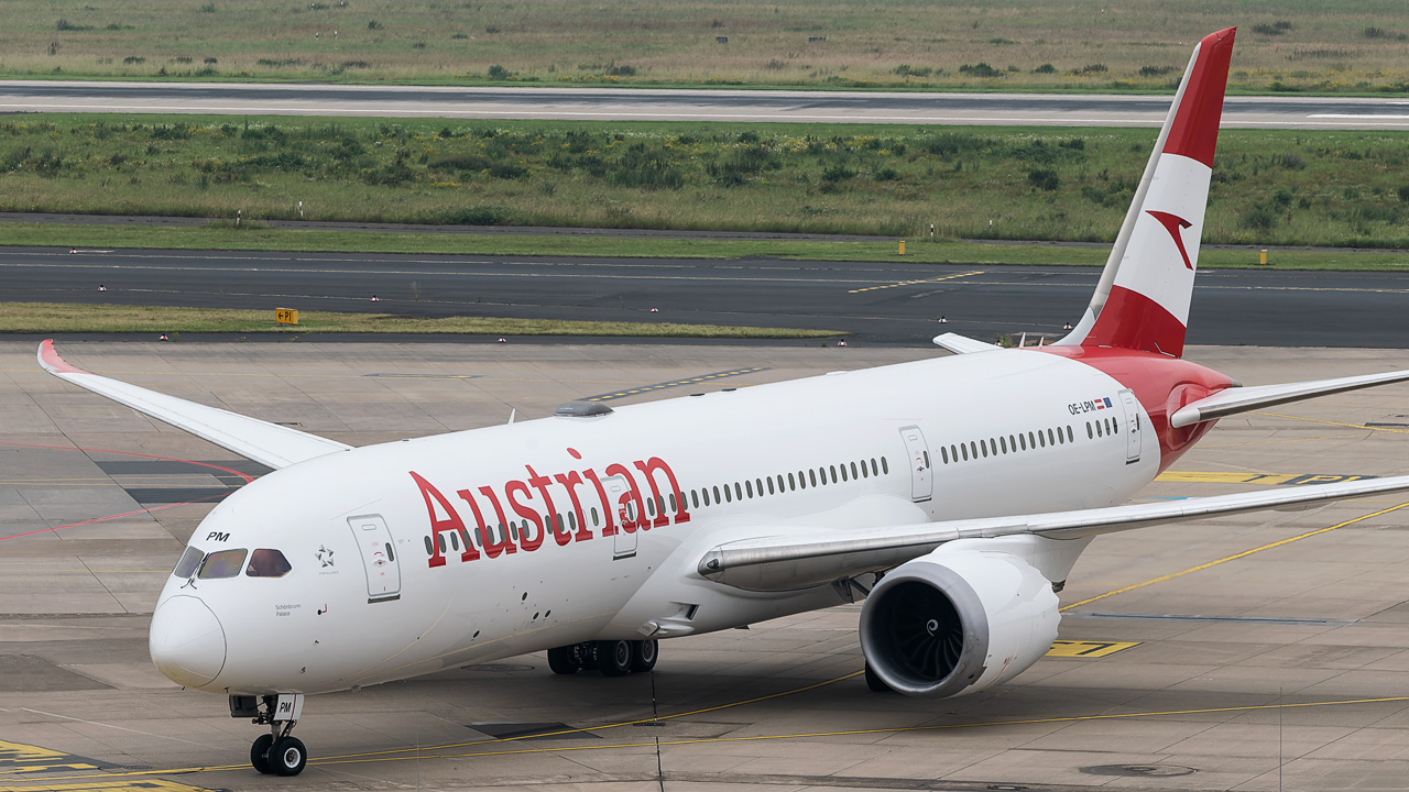 OE-LPM Austrian Airlines Boeing 787-9 Dreamliner