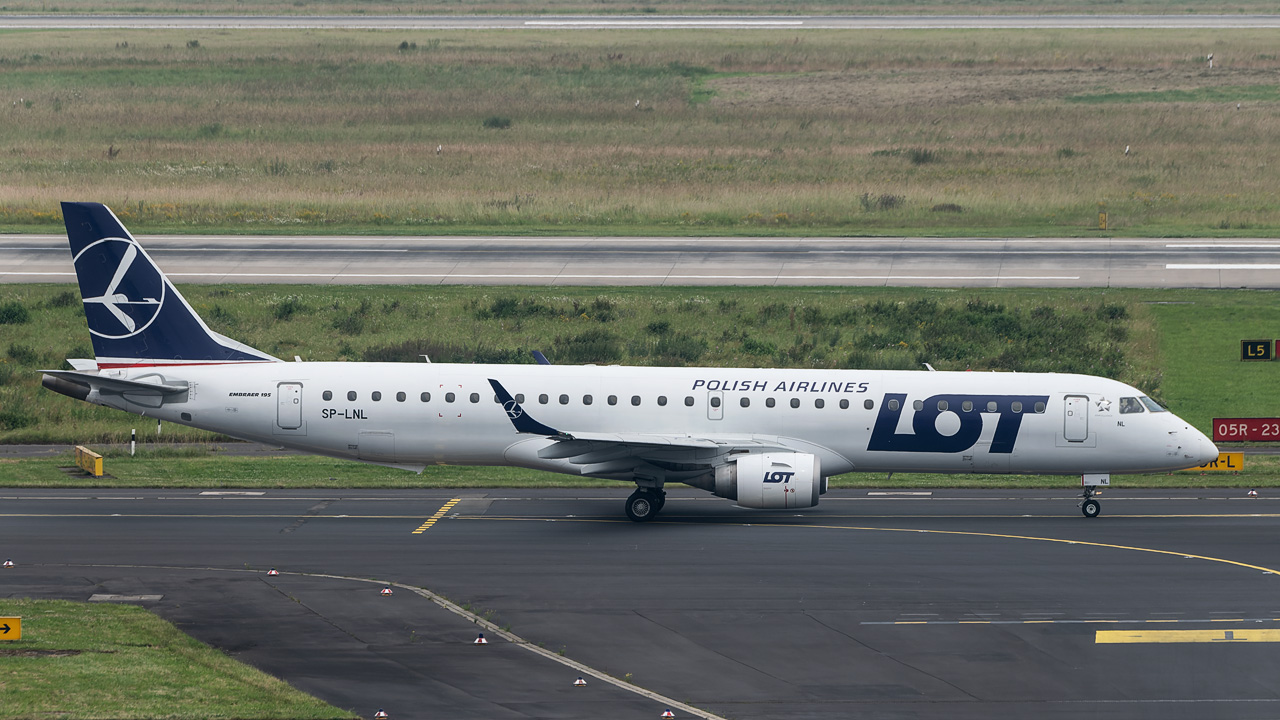 SP-LNL LOT Polish Airlines Embraer ERJ-195