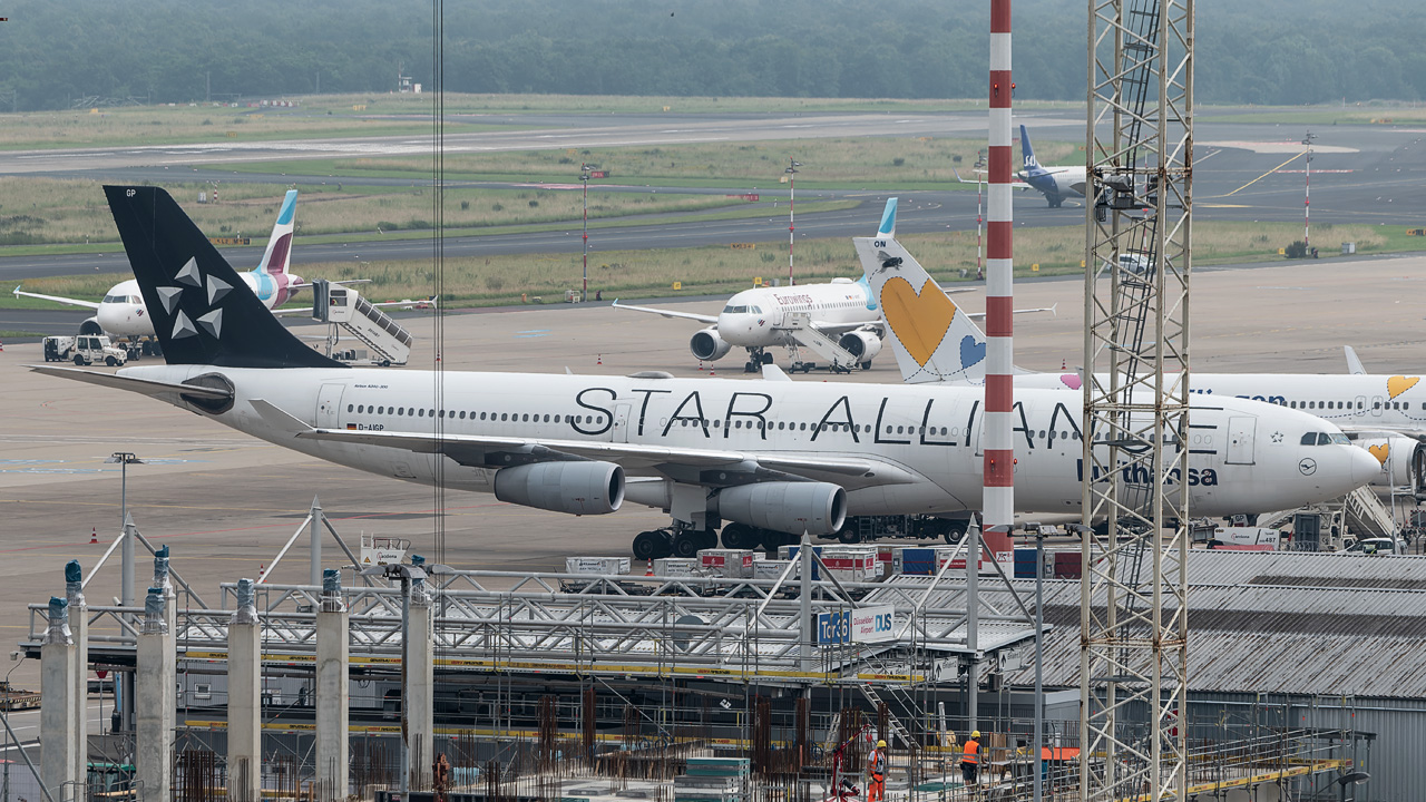 D-AIGP Lufthansa Airbus A340-300