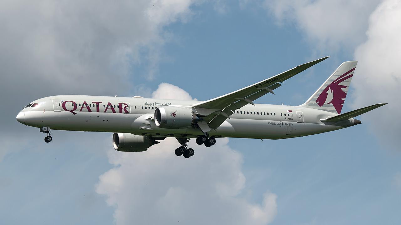 A7-BHO Qatar Airways Boeing 787-9 Dreamliner