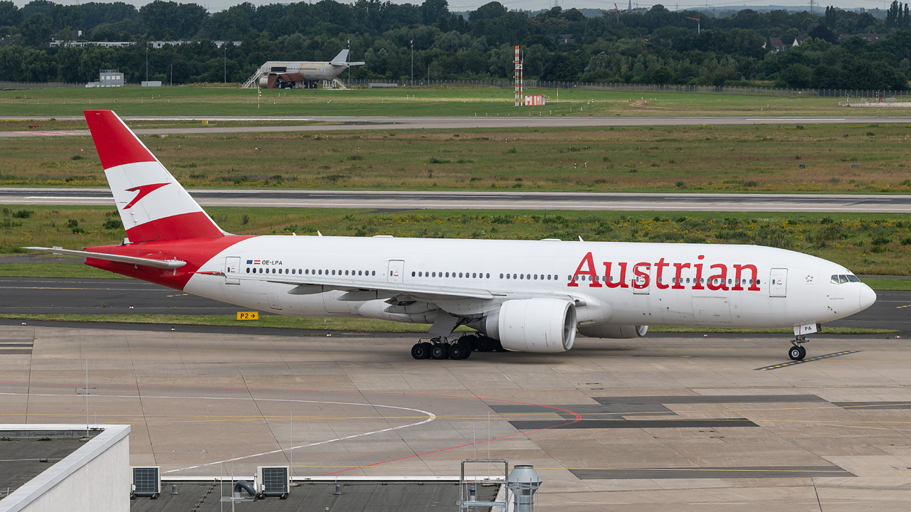 OE-LPA Austrian Airlines Boeing 777-200(ER)