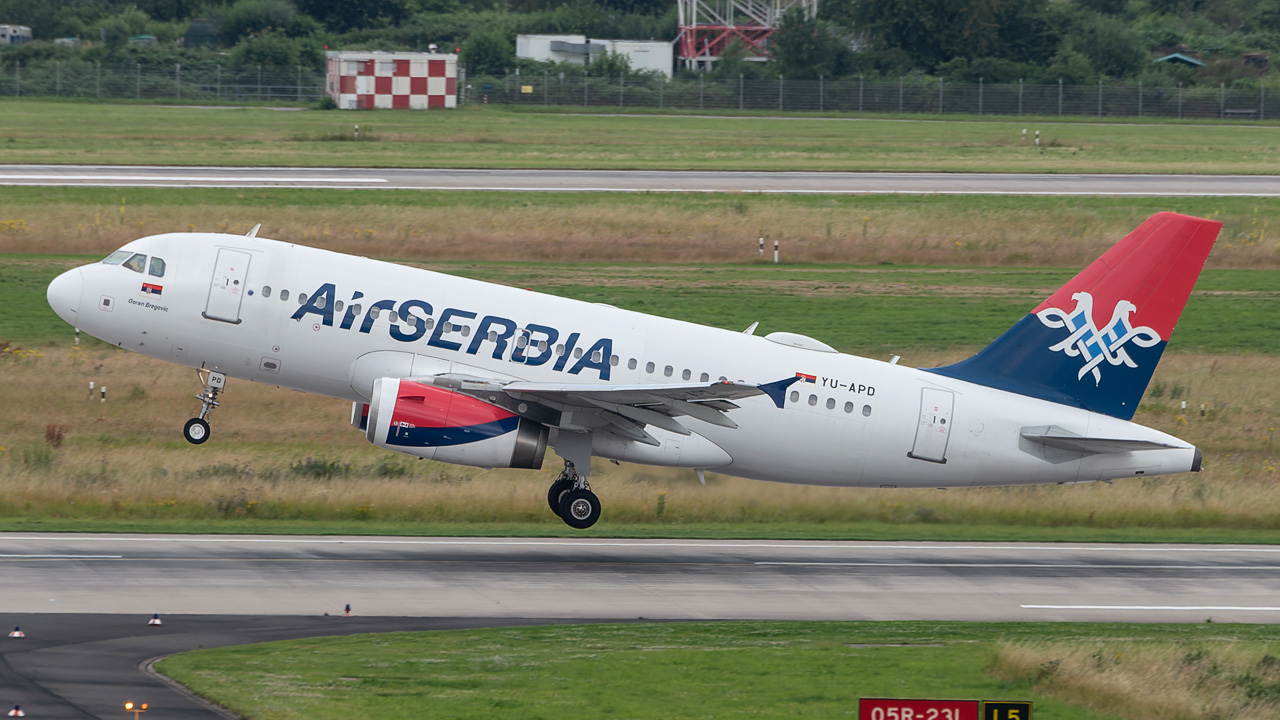 YU-APD Air Serbia Airbus A319-100