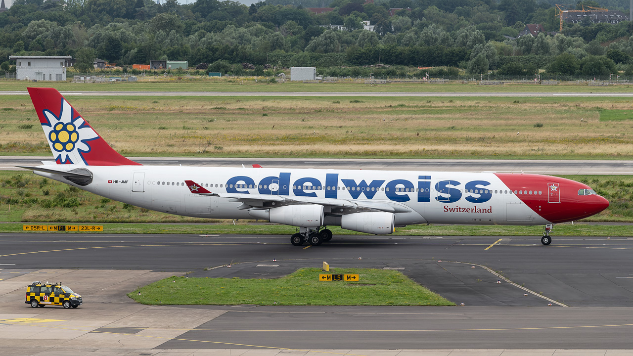 HB-JMF Edelweiss Air Airbus A340-300