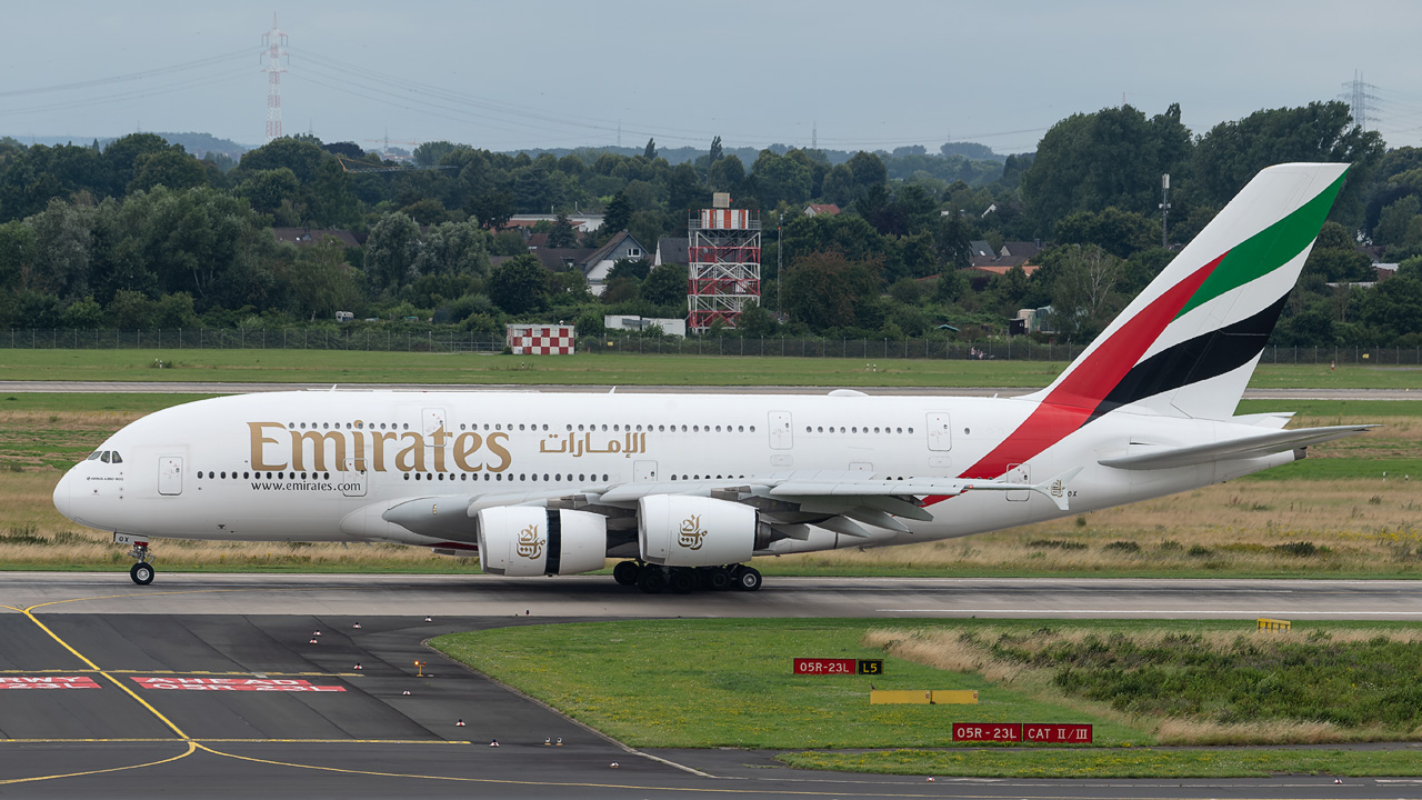 A6-EOX Emirates Airbus A380-800