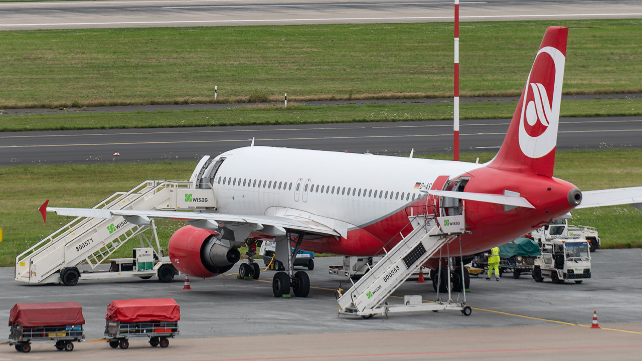 D-ASGK Sundair Airbus A320-200