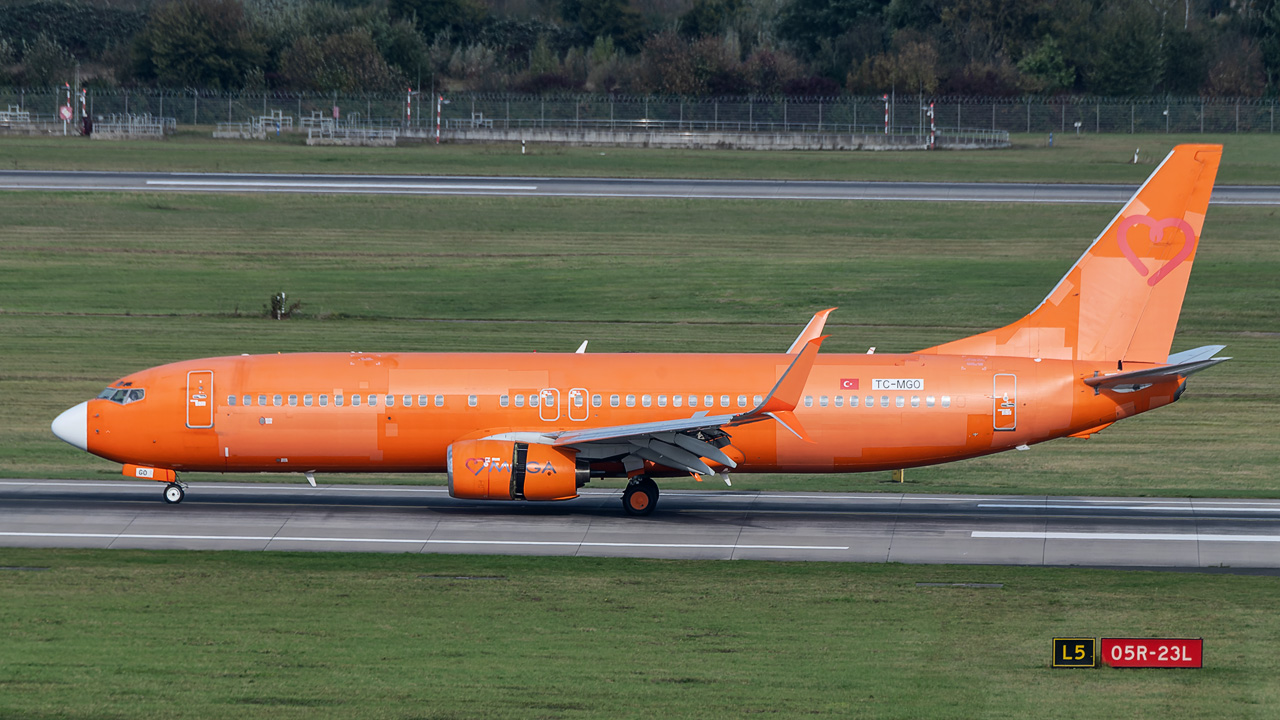 TC-MGO Mavi Gok Airlines (MGA) Boeing 737-800