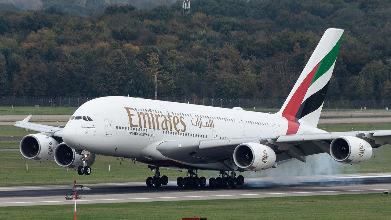 A6-EUY Emirates Airbus A380-800